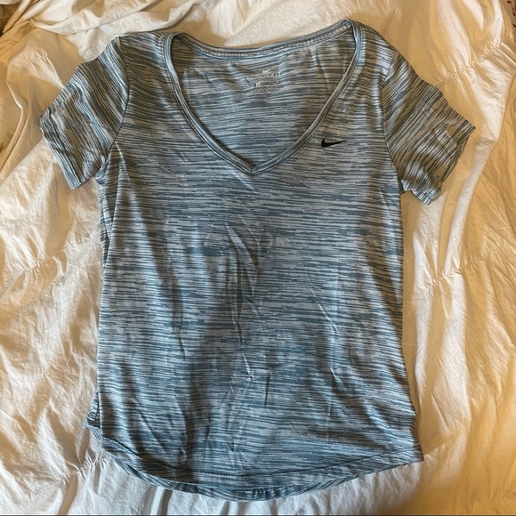 BUNDLE Nike DriFit V-Neck Tops - Picture 5 of 5